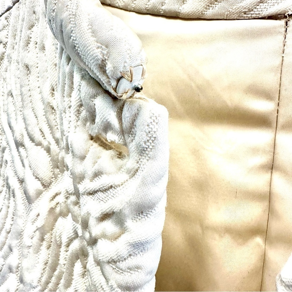 Vintage Jackie Kennedy inspired Embossed Dress Coat - Picture 8 of 12